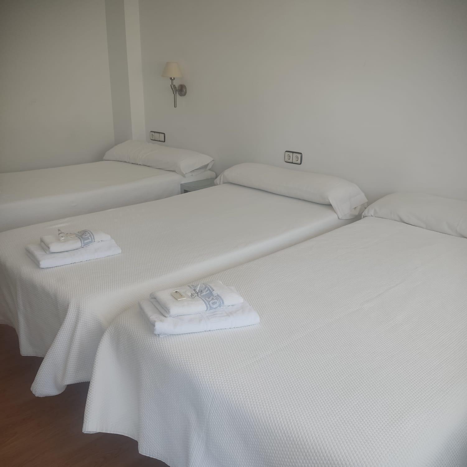 Hotel Los Rosales Almázcara Екстериор снимка